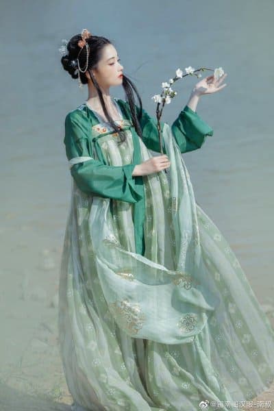 Berbagai Model Baju Han (Hanfu) Tionghoa