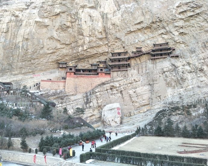 Kuil Gantung (悬空寺) di Datong Shanxi Tiongkok Sumber: Tumblr Kuil Gantung (悬空寺) di Datong Shanxi Tiongkok, Bisa Jadi Pilihan Tempat Liburan Kamu di Akhir Tahun