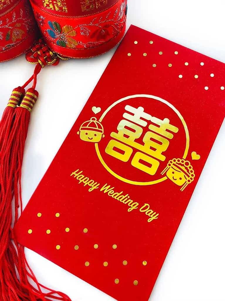 Ini Hadiah Yang Wajib Dibawa Saat Menghadiri Pernikahan Adat Tionghoa Jika kamu diundang ke pernikahan adat Tionghoa, kamu mungkin bingung tentang kebiasaan dan etiket dalam memilih hadiah. Ini Hadiah Yang Wajib Dibawa Saat Menghadiri Pernikahan Adat Tionghoa