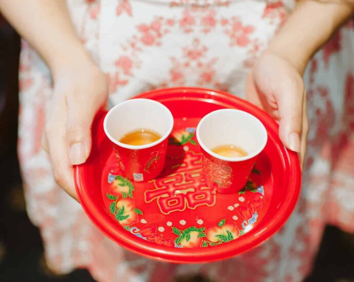Tradisi Upacara Minum Teh Pernikahan Tionghoa