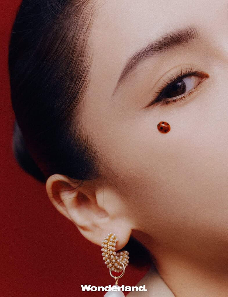 Tionghoa Org - Angelababy Dalam Sampul Majalah Wonderland China Edisi September 2022 - 2