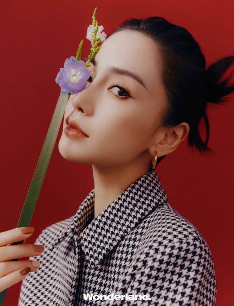 Tionghoa Org - Angelababy Dalam Sampul Majalah Wonderland China Edisi September 2022 - 3