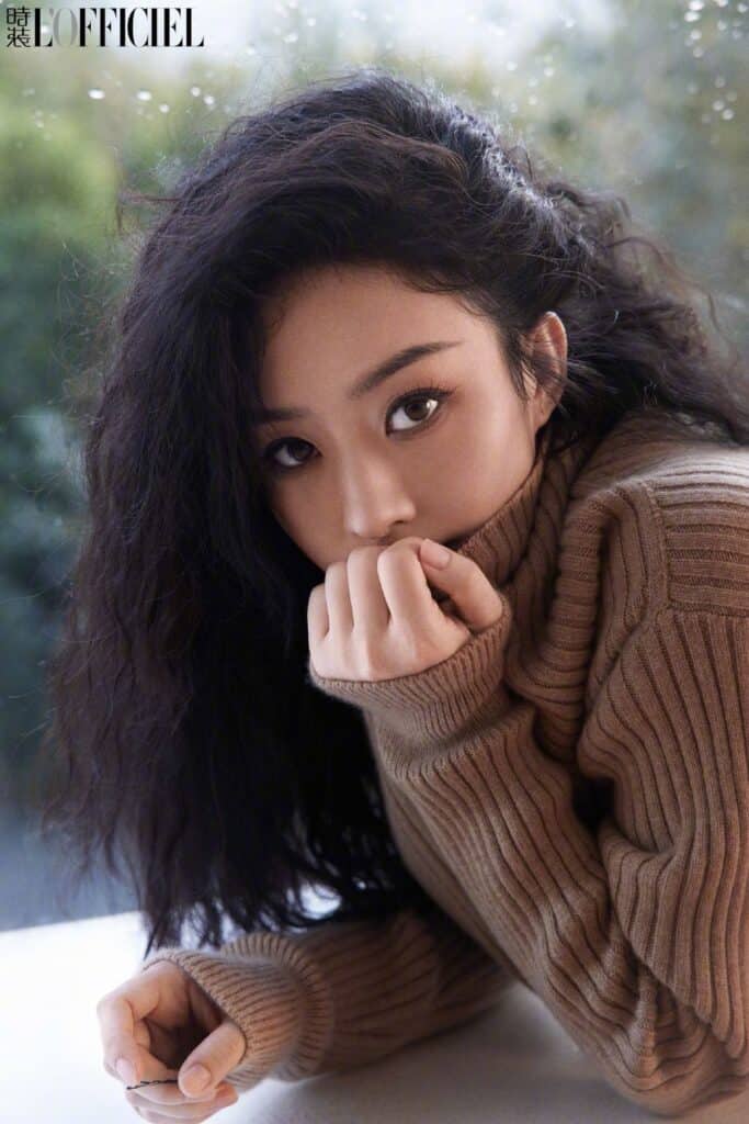 Tionghoa Org - Zhao Liying di Pemotretan Sampul Majalah L'Officiel China Edisi Oktober 2022 - 2