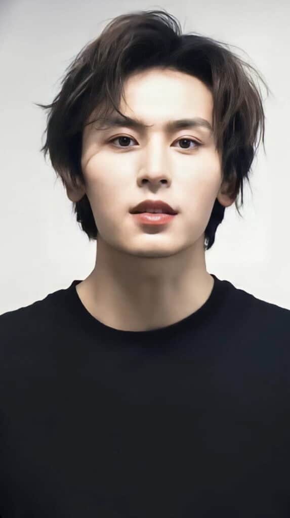 Tionghoa Org - Dampak Kontroversi Foto Zhang Zhehan, Film ‘Formed Unit Police’ Batalkan Kontrak dengan Zhang Zhehan - 1