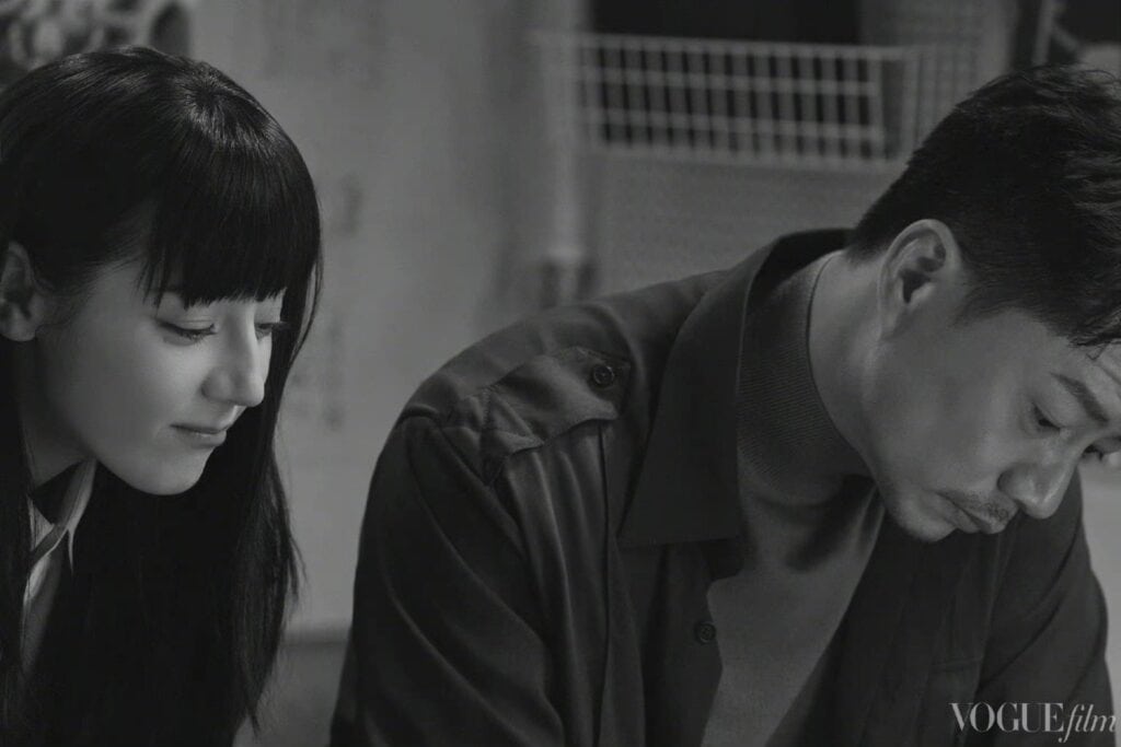 Tionghoa Org - Dilraba Dilmurat & Duan Yihong Dalam Sampul VogueFilm Edisi Musim Gugur Musim Panas 2022 - 4