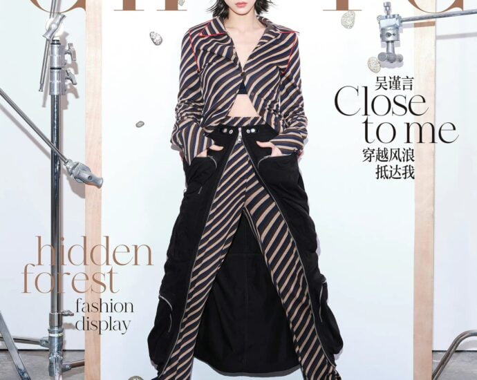 Tionghoa Org - Potret Wu Jinyan Untuk Sampul Majalah Chic Edisi Agustus 2022 - 1