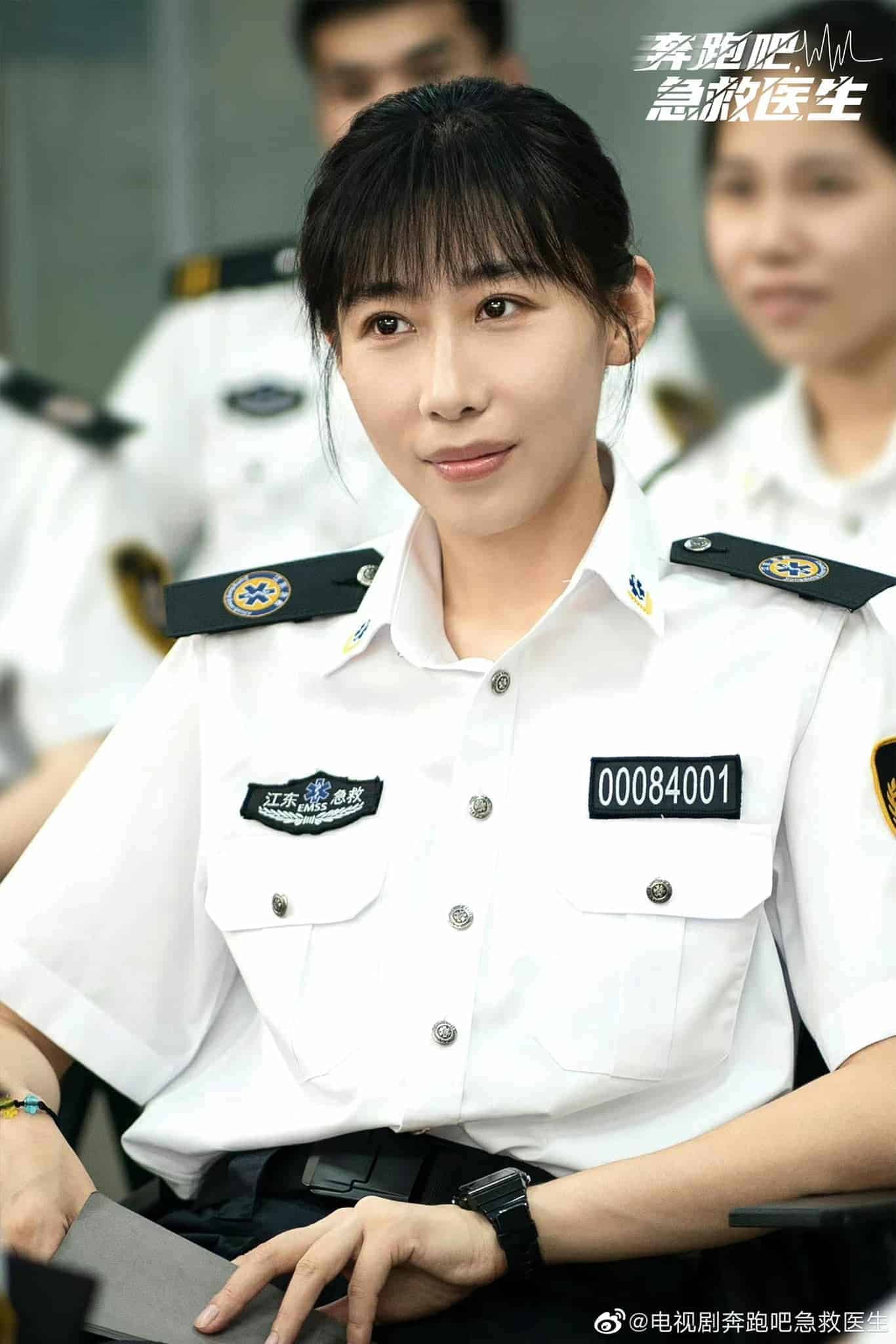 Meni eshakka soling, rus