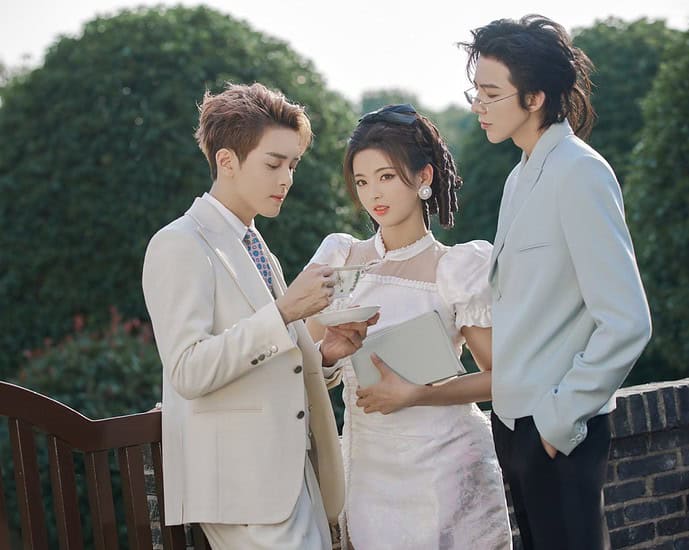 Tionghoa Org -Yang Chaoyue Bagikan Foto Dengan Lawan Mainnya Di Drama Wuxia “Heroes” - 2