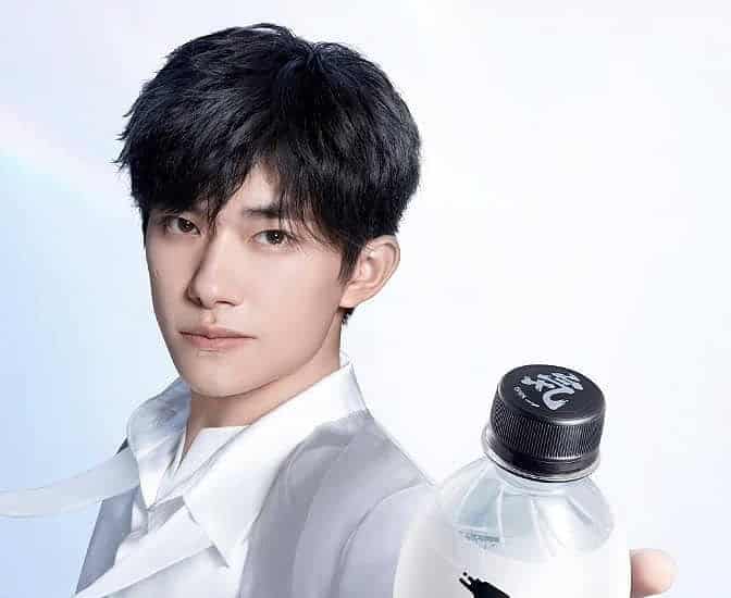 Yi Yang Qianxi Sebagai Juru Bicara Untuk Minuman Soda Genki Forest Jackson Yee / Yi Yang Qianxi Sebagai Juru Bicara Untuk Minuman Soda Genki Forest Tionghoa Org - Yi Yang Qianxi Sebagai Juru Bicara Untuk Minuman Soda Genki Forest - 1