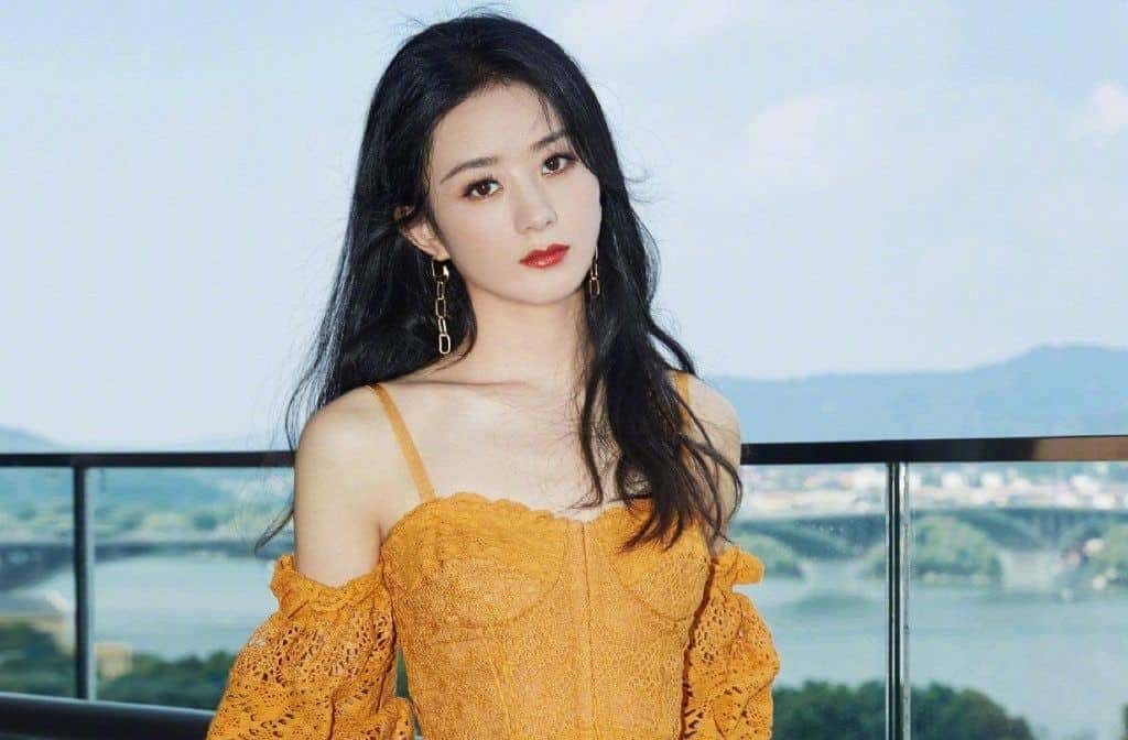 Dituduh Melakukan Penggelapan Pajak, Zhao Liying Resmi Menggugat Si Penyebar Rumor Pada 29 Maret kemarin, Zhao Liying telah mempercayakan seorang pengacara untuk mengeluarkan pernyataan dan memulai gugatan hak reputasi terhadap insiden pembuatan rumor jahat di Internet. Saat ini, materi pengajuan kasus telah diserahkan ke pengadilan. Tionghoa Org -Dituduh Melakukan Penggelapan Pajak, Zhao Liying Resmi Menggugat Si Penyebar Rumor - 1