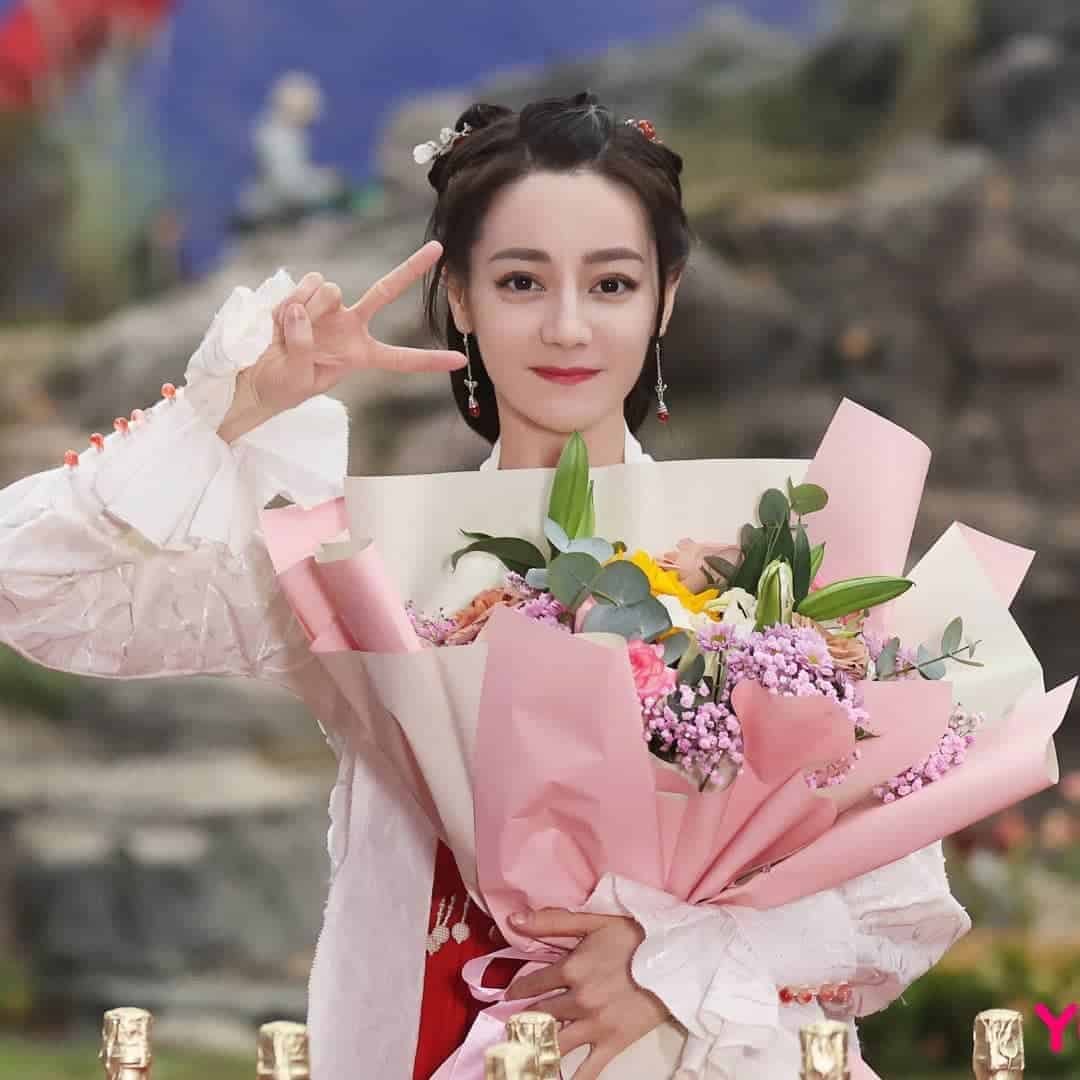 Drama “An Le Zhuan” Yang Dibintangi Dilraba Dilmurat, Gong Jun & Liu Yuning Telah Menyelesaikan Syuting Drama Romansa Sejarah “An Le Zhuan / 安乐传” yang dibintangi Dilraba Dilmurat, Gong Jun, Liu Yuning, Xia Nan, Pei Zhitian dan lainnya telah resmi menyelesaikan syutingnya. Tionghoa Org - Drama “An Le Zhuan” Yang Dibintangi Dilraba Dilmurat, Gong Jun & Liu Yuning Telah Menyelesaikan Syuting - 1