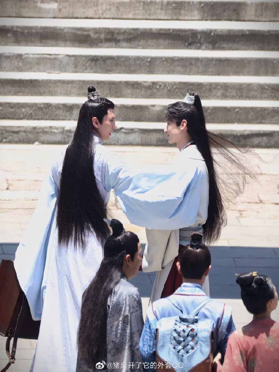 Potret Bai Jingting Saat Syuting Drama Barunya “Chang Feng Du 长风渡” Potret Bai Jingting saat syuting drama barunya “Chang Feng Du / 长风渡” yang dibintanginya bersama Song Yi. Tionghoa Org - Potret Bai Jingting Saat Syuting Drama Barunya “Chang Feng Du 长风渡” - 4