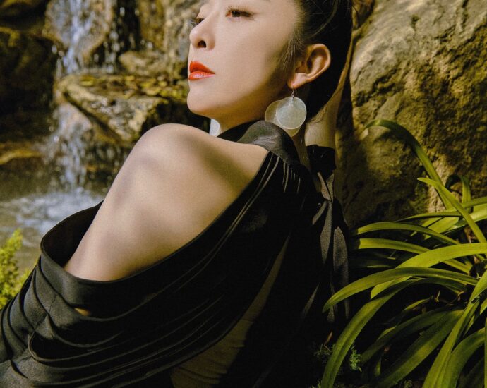 Tionghoa Org - Potret Huang Xiaolei Untuk MmingPR - 2