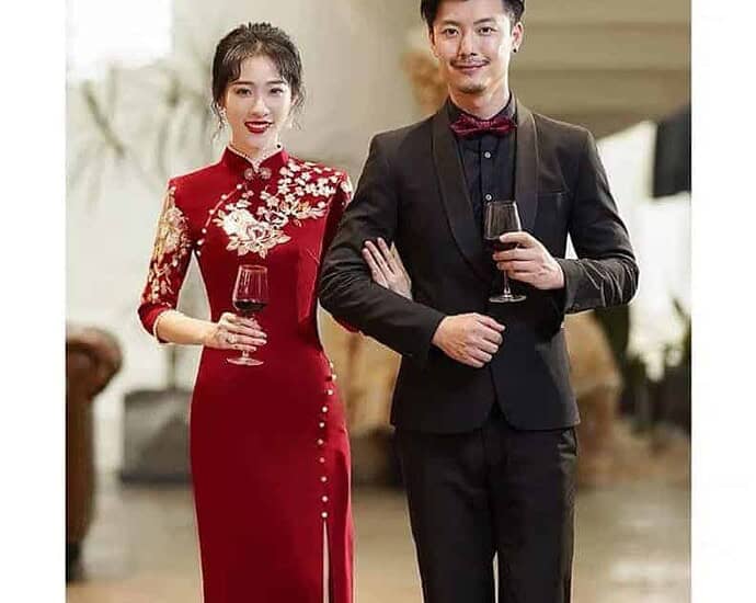 Inspirasi Gaun Pengantin Tradisional Tiongkok Dalam pernikahan tradisional Tiongkok, semuanya sesuai dengan adat. Inspirasi Gaun Pengantin Tradisional Tiongkok