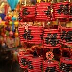 Level Kehidupan Manusia 上等人,人捧人,互相成就了彼此,因为他们懂得和气才生财。中等人,人挤人,比来比去气不顺,心生嫉妒恨。下等人,人踩人,整来整去整自己,害人者必害己。 Level Kehidupan Manusia